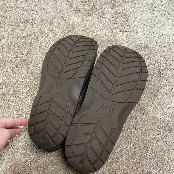 CROCS Slip-On Strapless Mammoth Mule Clog Brown mens size 12 - Picture 7 of 10